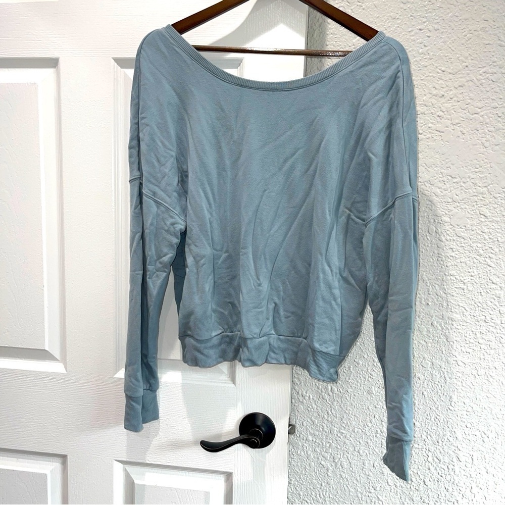 Seasoft Scoop Neck Sweatshirt Blue Stretch Blend long sleeve V-neck back  Size M